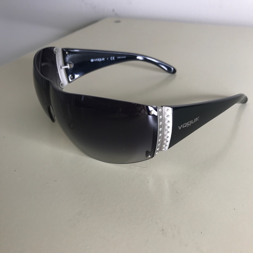 VOGUE Sunglasses